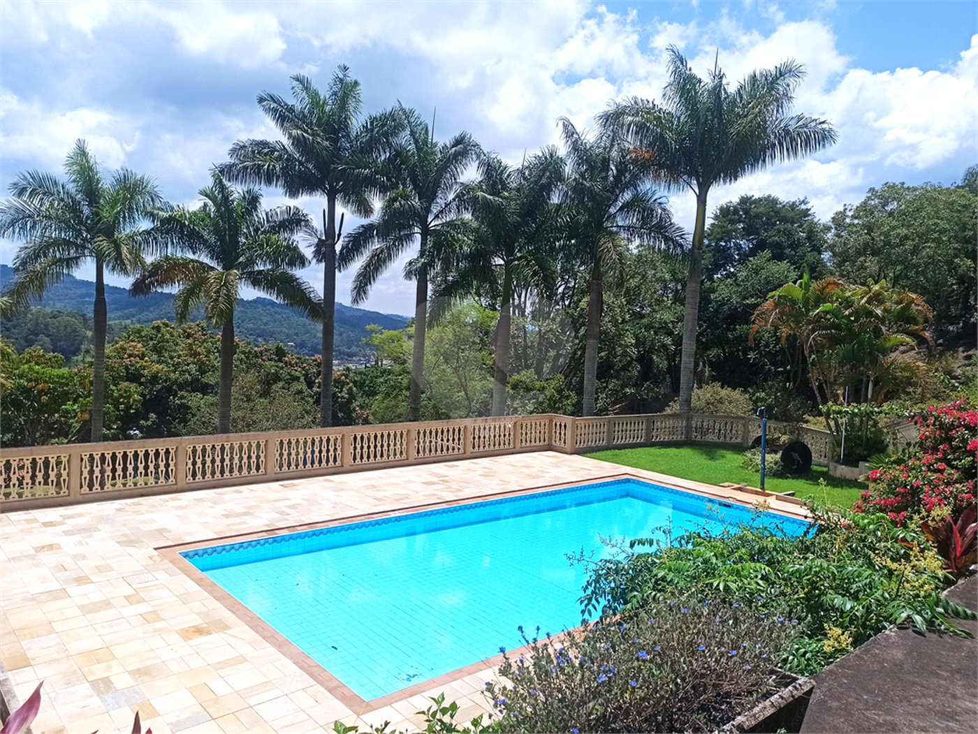 Sítio à venda com 13 quartos, sendo 4 suítes,  em Portão, Atibaia, SP