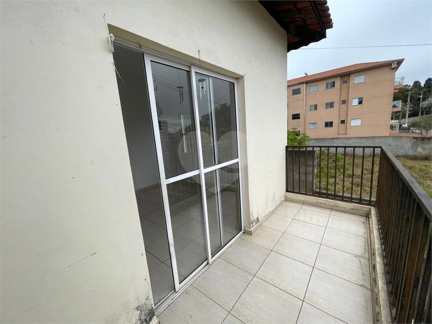 Sobrado à venda com 2 quartos, sendo 1 suíte, em Loteamento Jardim do Sol (mailasqui), São Roque, SP