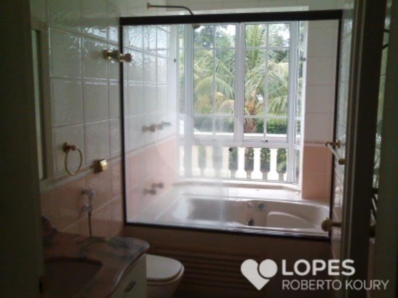 Casa à venda com 6 quartos, sendo 2 suítes, no condomínio Lago Azul Residencial e Golfe, Araçoiaba da Serra - SP