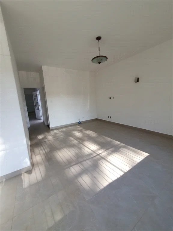 Casa Térrea à venda com 4 quartos em Cidade Monções, São Paulo, SP