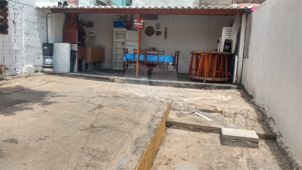 Sobrado à venda com 3 quartos em Jardim das Cerejeiras, Atibaia, SP