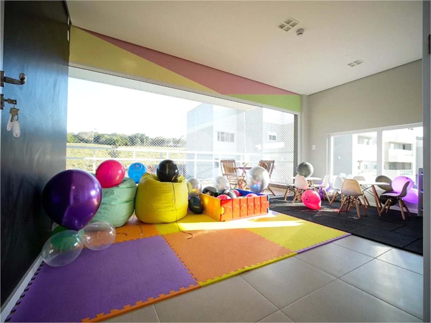 Apartamento à venda com 2 quartos, sendo 1 suíte, em Bairro do Cambará, São Roque, SP