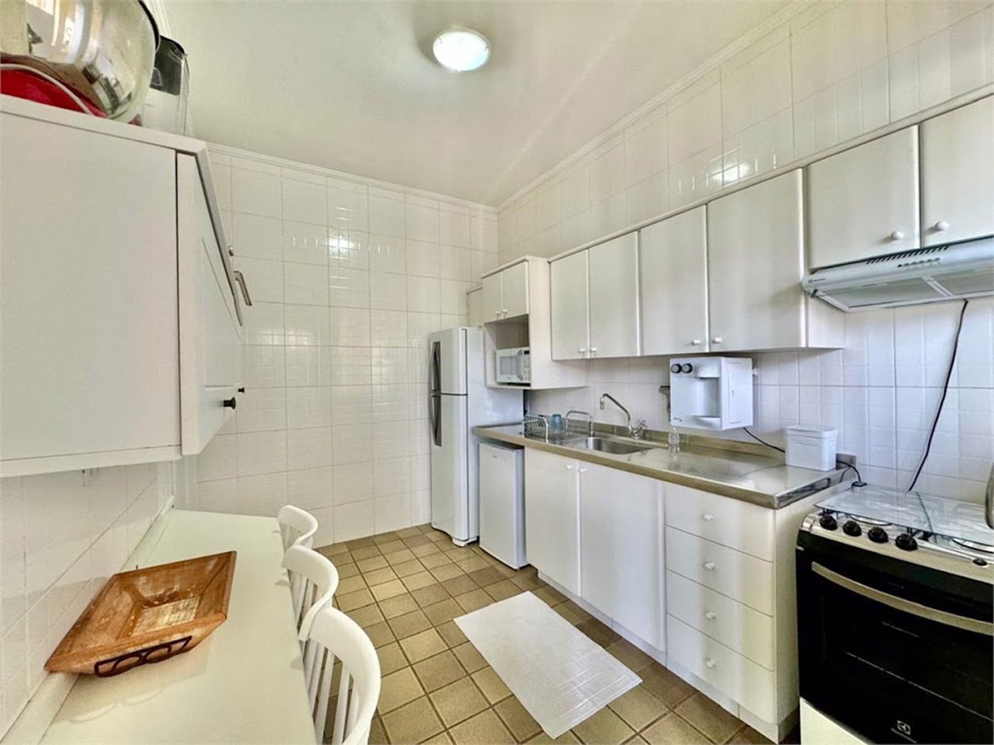 Apartamento Residencial à venda, Pitangueiras, Guarujá - AP0768.