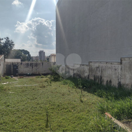 Terreno á venda no Jardim Paraíso