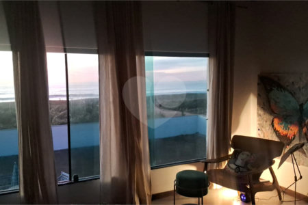 Casa à venda com 5 quartos, sendo 2 suítes, em Long Beach (tamoios), Cabo Frio, RJ