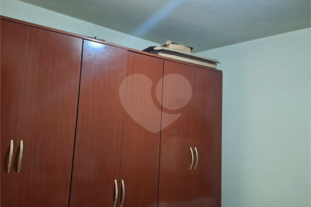 Casa à venda com 2 quartos em Vila Paulicéia, São Paulo, SP