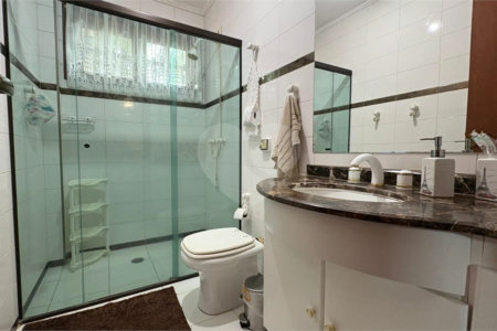 Casa à venda com 4 quartos, sendo 2 suítes,  no condomínio Vivendas do Lago, Sorocaba - SP