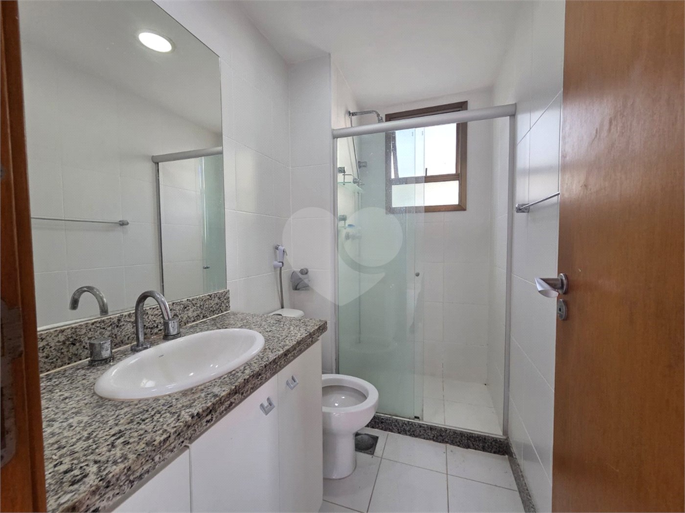 Cobertura à venda ou para alugar com 4 quartos, sendo 1 suíte,  em Tijuca, Rio de Janeiro, RJ