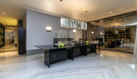 Apartamento à venda com 4 suítes em Jardim Guedala, São Paulo, SP