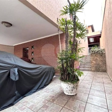 Sobrado à venda ou para alugar com 3 quartos, sendo 1 suíte,  em Jardim Maria Helena, Guarulhos, SP