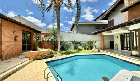 Casa à venda com 4 quartos, sendo 2 suítes,  no condomínio São Paulo Ii, Cotia - SP