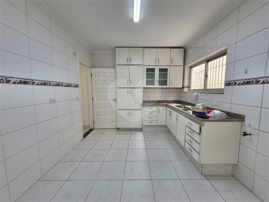 Casa à venda ou para alugar com 3 quartos, sendo 1 suíte, em Parque São Domingos, São Paulo, SP