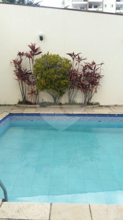 Sobrado à venda com 3 quartos, sendo 1 suíte, em Santa Teresinha, São Paulo, SP