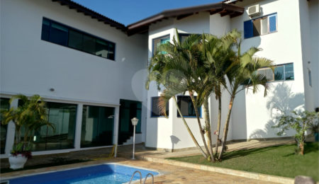 Casa à venda com 4 quartos, sendo 1 suíte,  no condomínio Vale do Itamaracá, Valinhos - SP