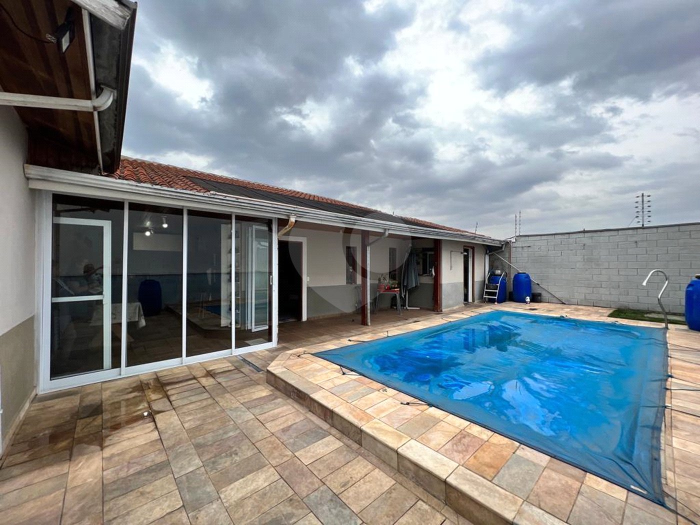 Casa à venda com 3 quartos, sendo 1 suíte,  no condomínio Ibiti do Paço, Sorocaba - SP