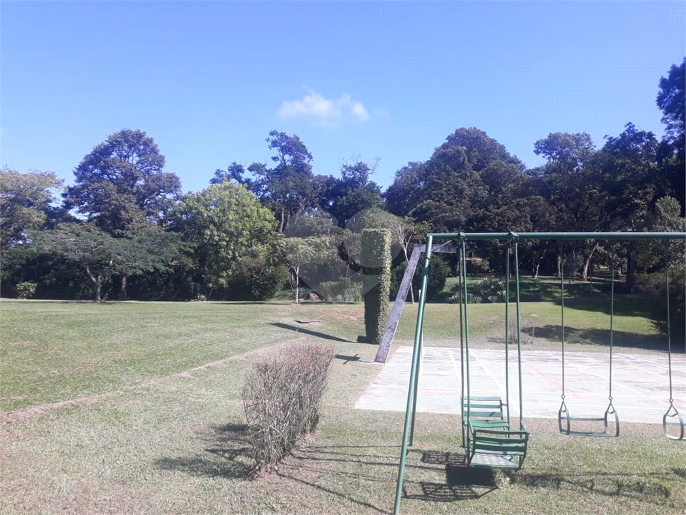 Chácara à venda com 3 quartos, sendo 2 suítes,  em Vila Darcy Penteado (mailasqui), São Roque, SP
