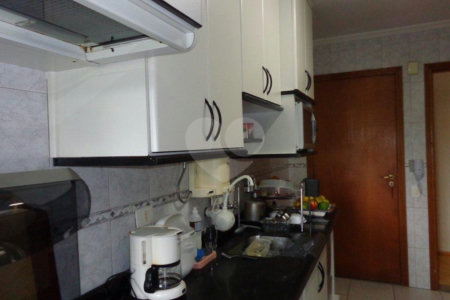 Apartamento à venda com 3 quartos, sendo 1 suíte, em Vila Ester (zona Norte), São Paulo, SP