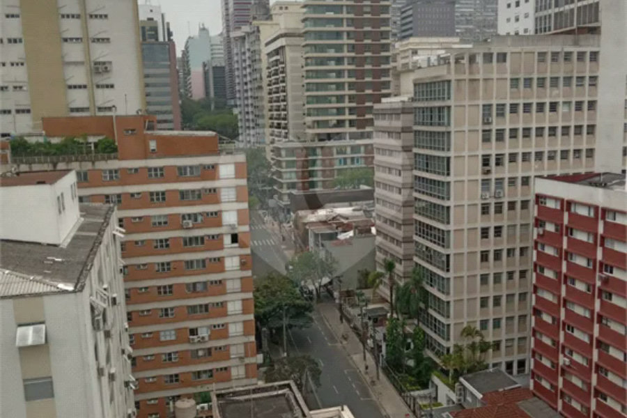Apartamento à venda com 3 quartos, sendo 1 suíte, em Jardim Paulista, São Paulo, SP