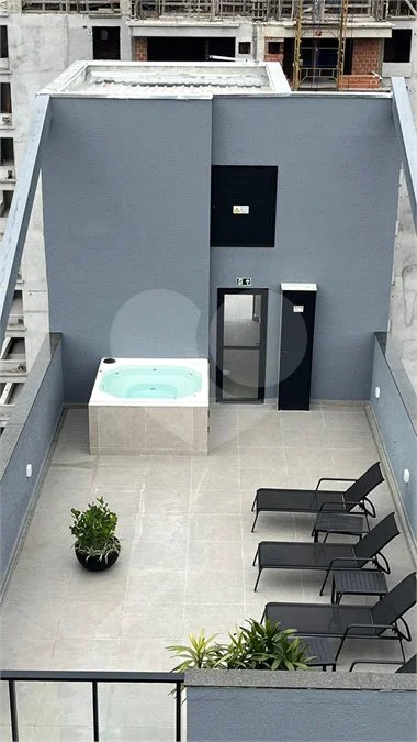 Apartamento à venda com 2 quartos, sendo 1 suíte, no Centro, Poços de Caldas - MG