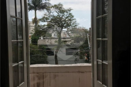 Sobrado à venda com 4 quartos, sendo 1 suíte, em Perdizes, São Paulo, SP