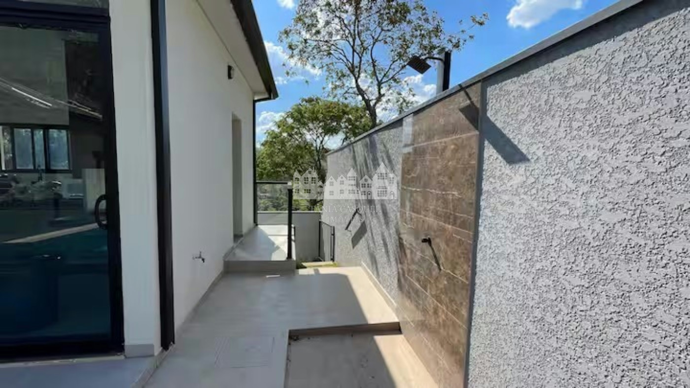 Casa à venda com 3 quartos, sendo 1 suíte,  em Jardim Brasil, Atibaia, SP