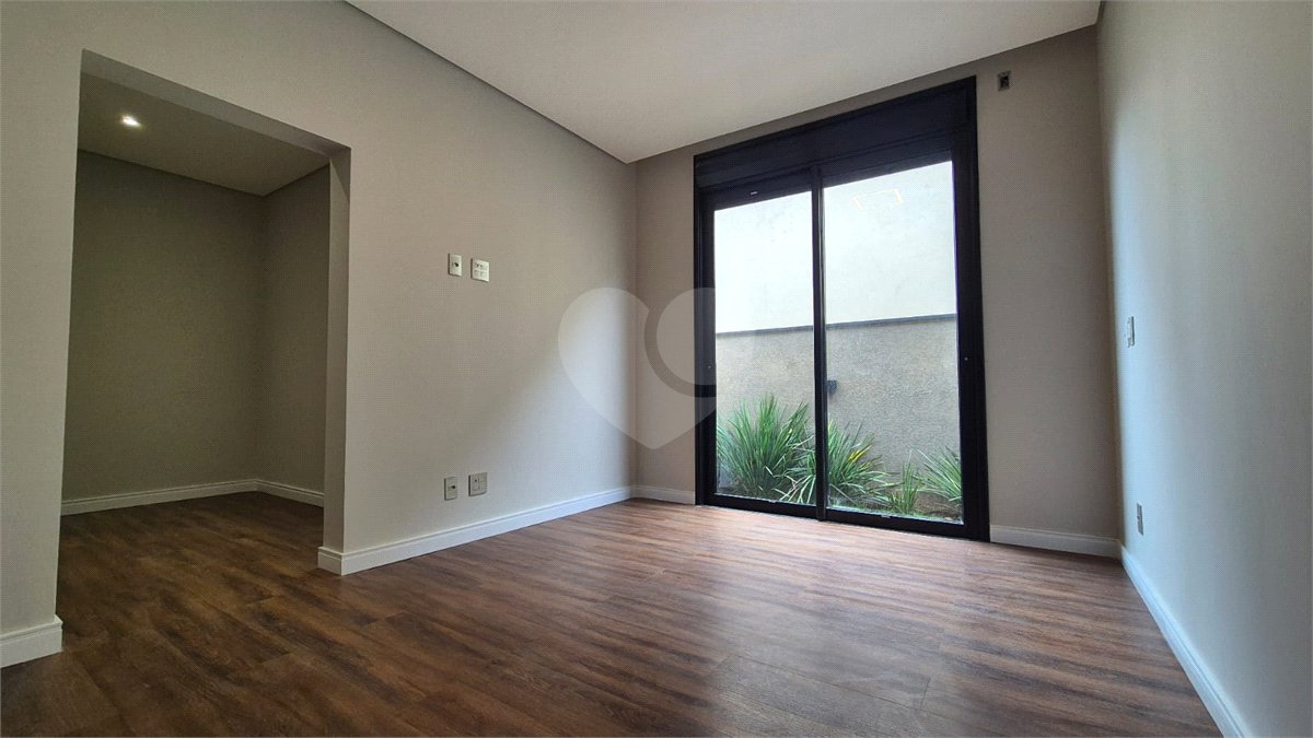 Casa à venda com 4 suítes no condomínio Alphaville Nova Esplanada 1, Votorantim - SP
