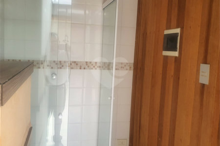 Casa à venda com 4 quartos, sendo 2 suítes,  no condomínio Lake Louise, São Paulo - SP