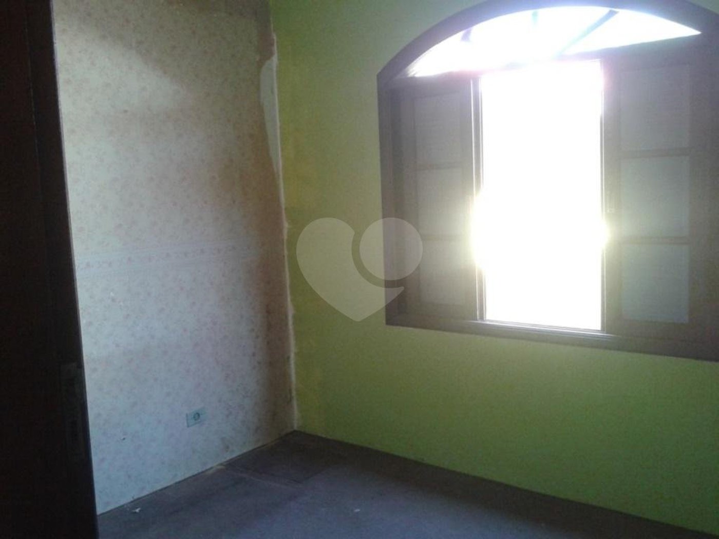 Sobrado à venda ou para alugar com 3 quartos, sendo 1 suíte,  em Horto, São Paulo, SP