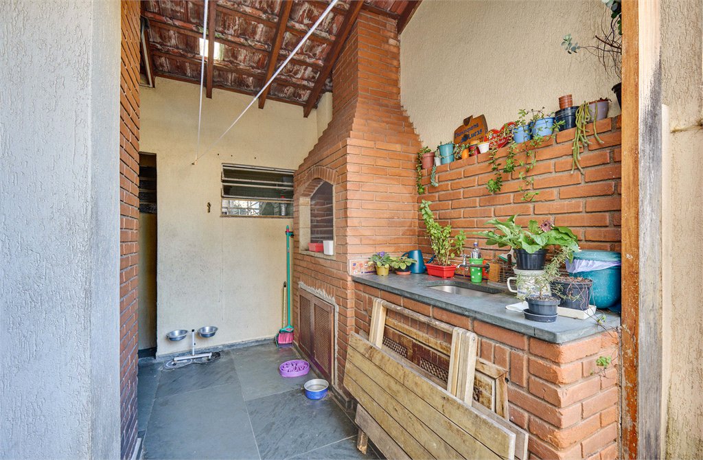 Sobrado à venda com 3 quartos, sendo 2 suítes, em Vila Mascote, São Paulo, SP