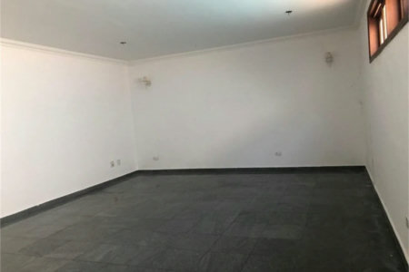 Casa à venda com 4 suítes no condomínio Vila das Emboabas, São Paulo - SP