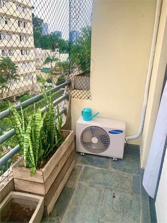 Apartamento à venda com 2 quartos, sendo 1 suíte, em Real Parque, São Paulo, SP