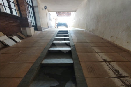 Chácara à venda com 5 quartos, sendo 3 suítes, em Chácaras Fernão Dias, Atibaia, SP