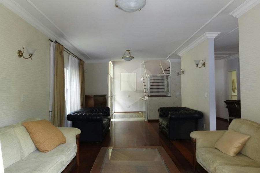 Casa à venda com 4 suítes no condomínio Jardim Ibiratiba, São Paulo - SP