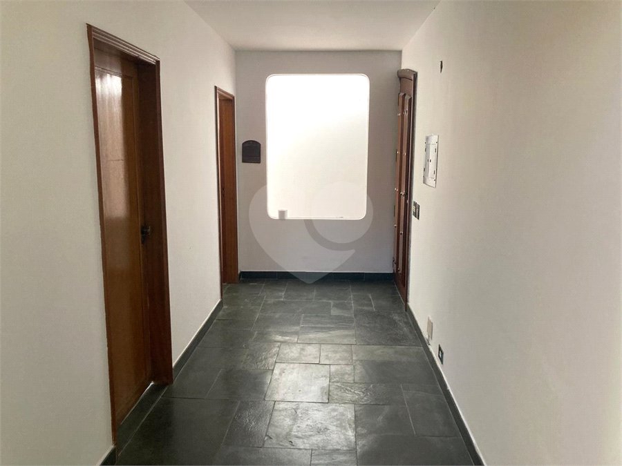 Sobrado para alugar com 4 quartos, sendo 2 suítes, em Alto da Boa Vista, São Paulo, SP