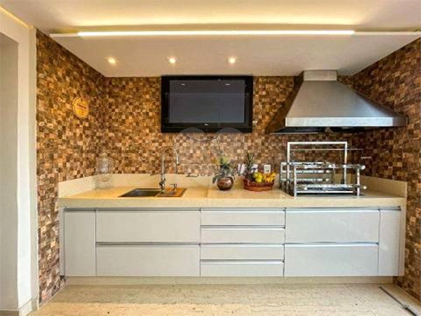 Apartamento à venda com 4 suítes em Santa Terezinha, São Paulo, SP