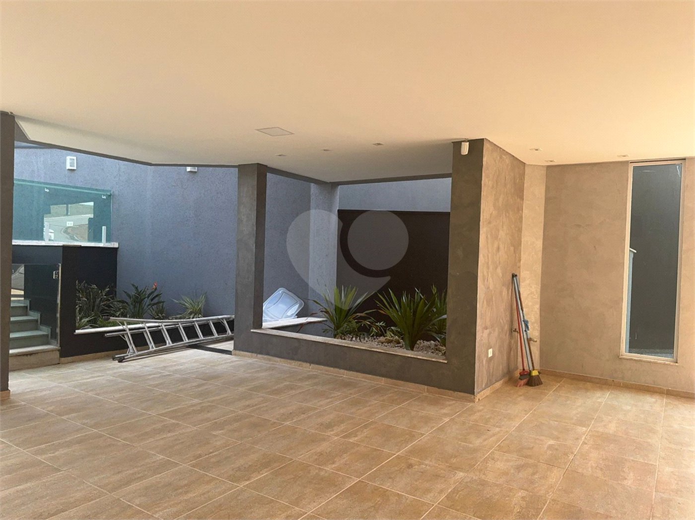 Casa à venda com 3 suítes no condomínio Aruã, Mogi das Cruzes - SP