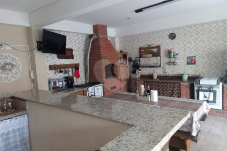 Casa à venda com 3 quartos, sendo 1 suíte,  em Parada Inglesa, São Paulo, SP