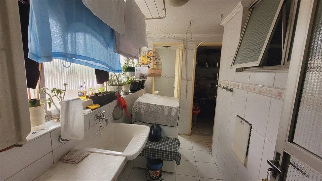 Apartamento à venda com 2 quartos, sendo 1 suíte, em Pinheiros, São Paulo, SP