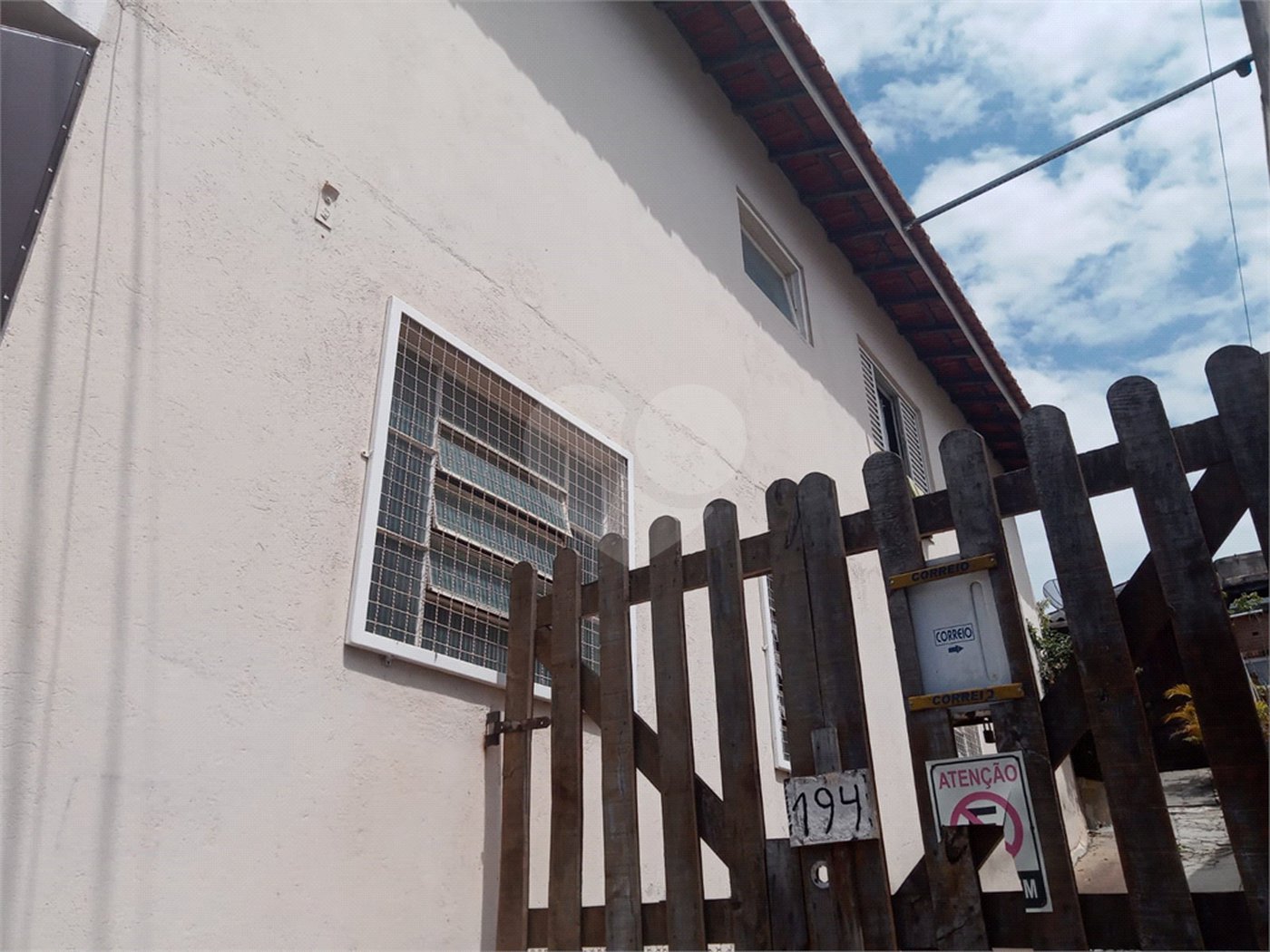Casa à venda com 2 quartos, sendo 1 suíte, no Centro, Bom Jesus dos Perdões, SP