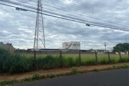 Terreno à venda em Vila Xavier (vila Xavier), Araraquara, SP