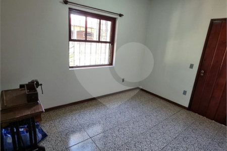 Casa à venda com 4 quartos, sendo 2 suítes, em Bosque, Vinhedo, SP
