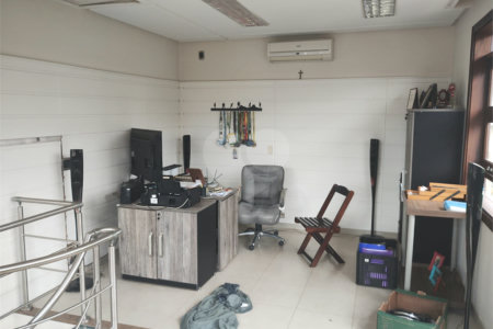 Casa à venda com 5 quartos, sendo 4 suítes, no condomínio Santa Teresa, Jundiaí - SP