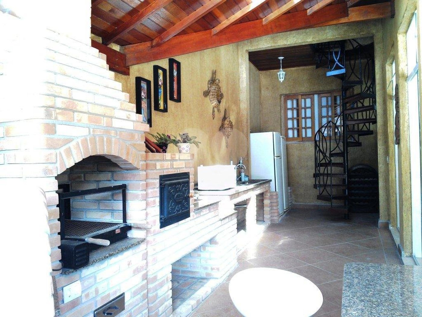 Casa à venda com 4 quartos, sendo 2 suítes,  em Horto, São Paulo, SP