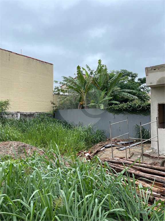Casa à venda com 3 quartos, sendo 2 suítes, no condomínio Grand Park, Rio de Janeiro - RJ
