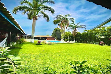Casa à venda com 4 suítes no condomínio Vale do Lago, Sorocaba - SP