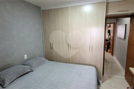 Sobrado à venda com 2 quartos, sendo 1 suíte, em Vila Mazzei, São Paulo, SP