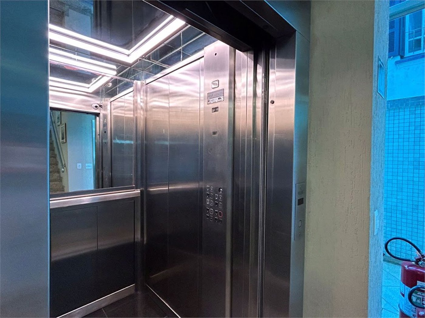 Sala para Alugar, 1629 M² por R$ 70.000 - Encruzilhada - Santos/Sp