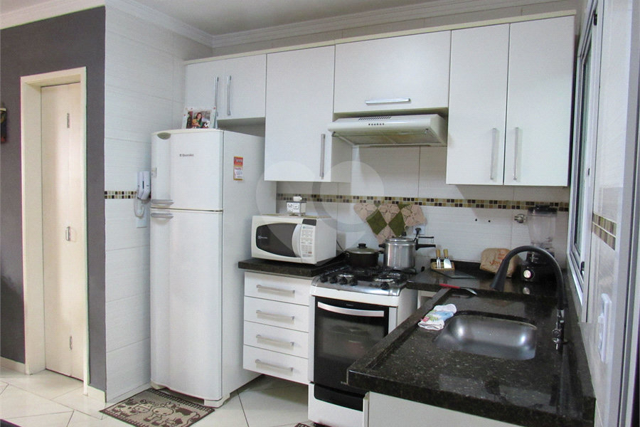 Casa à venda com 2 suítes no condomínio Real Residencial Julia, São Paulo - SP