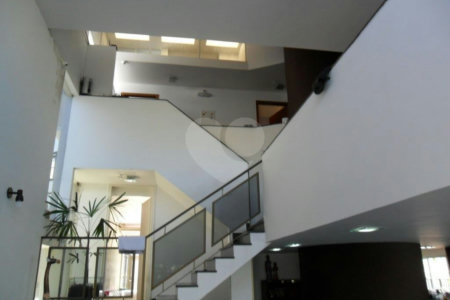 Sobrado à venda com 5 quartos, sendo 4 suítes,  em Tucuruvi, São Paulo, SP