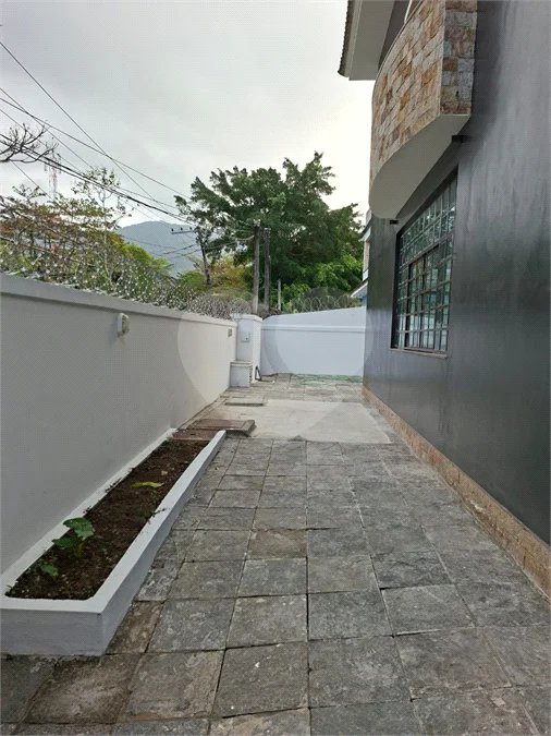 Casa à venda com 3 quartos, sendo 1 suíte, em Vargem Pequena, Rio de Janeiro, RJ